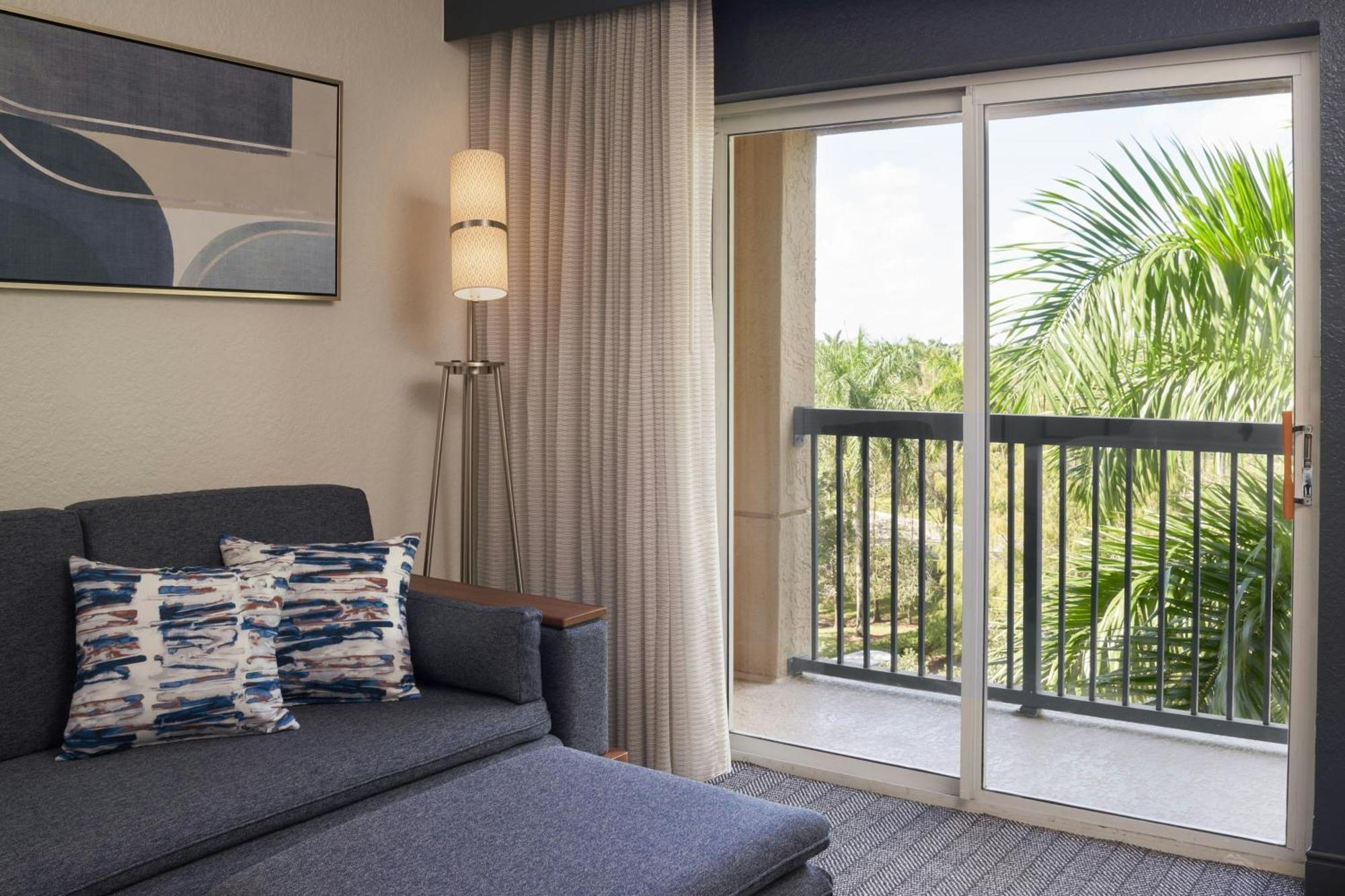 Courtyard By Marriott Fort Lauderdale Weston Esterno foto