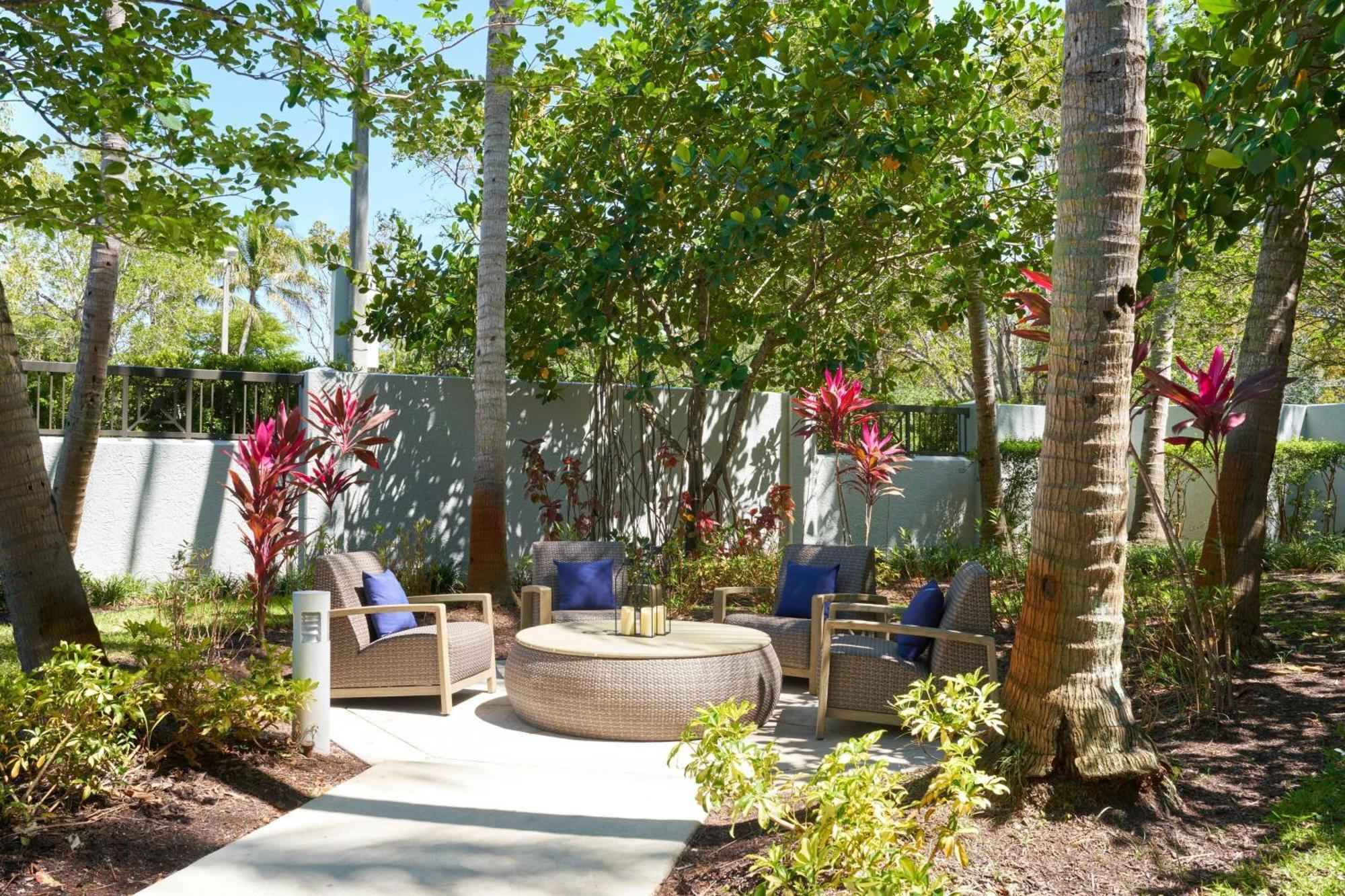 Courtyard By Marriott Fort Lauderdale Weston Esterno foto